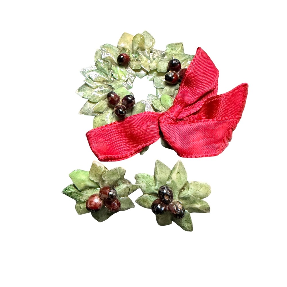 Vintage Christmas Wreath Brooch and Holly Leaf Screw Back Earrings Jewelry Set